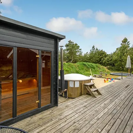 Front In With Sauna Blåvand